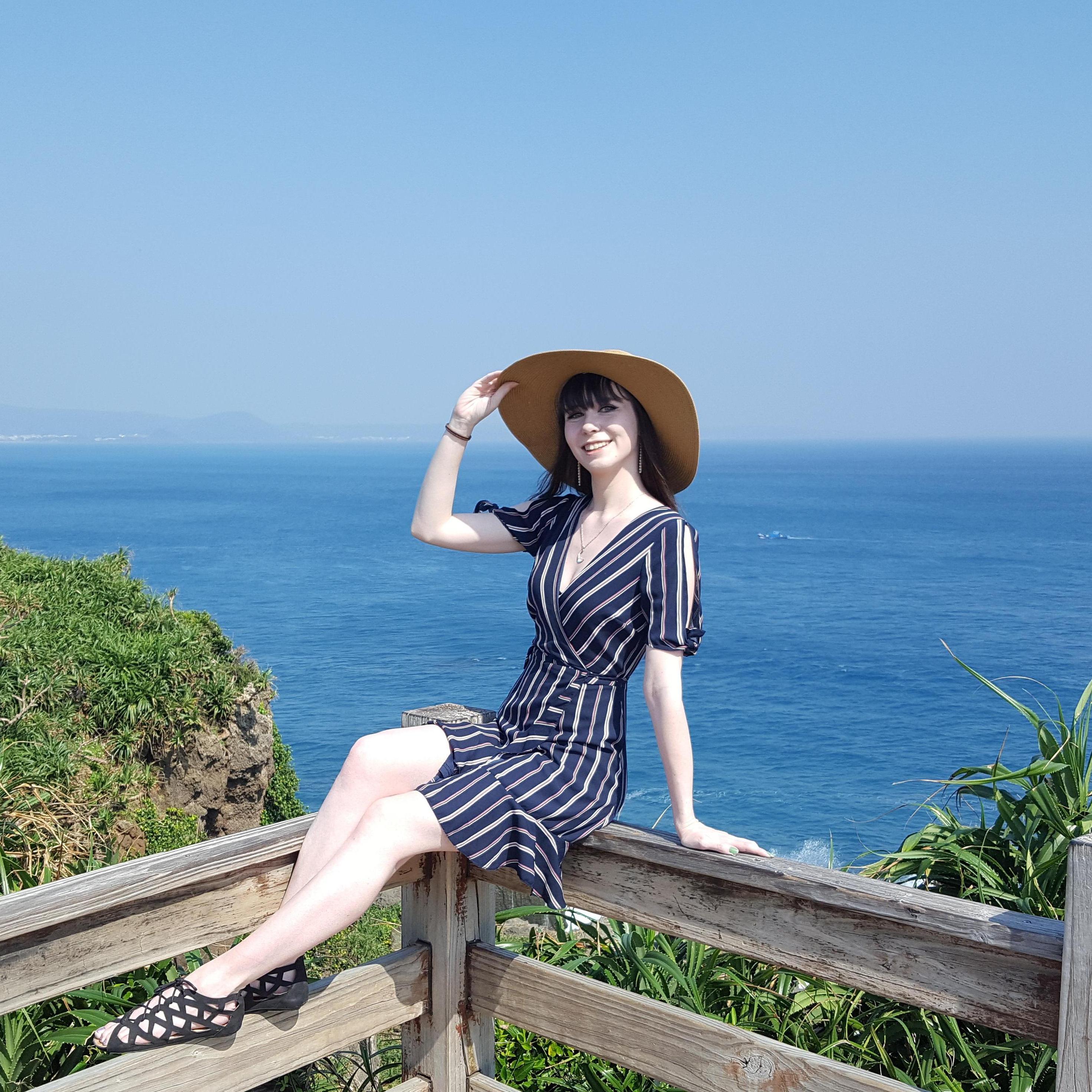 Roxie's first trip to Taiwan. Exploring the southern tip of Kenting.