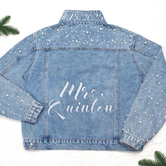 Bride Jean Jackets Personalized Wedding Denim Jackets Embroidered Mrs Jacket for Bridal Shower Gift Pearl Jackets with Name for Wedding Gift