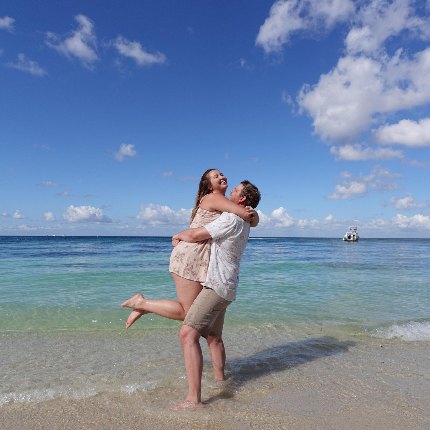 Thanks to both our moms for the engagement photoshoot session in Cozumel!