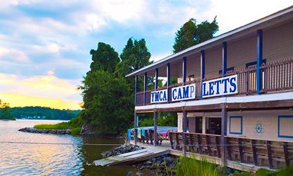 The Wedding Website of Katie Dickerson and Blake Mayes