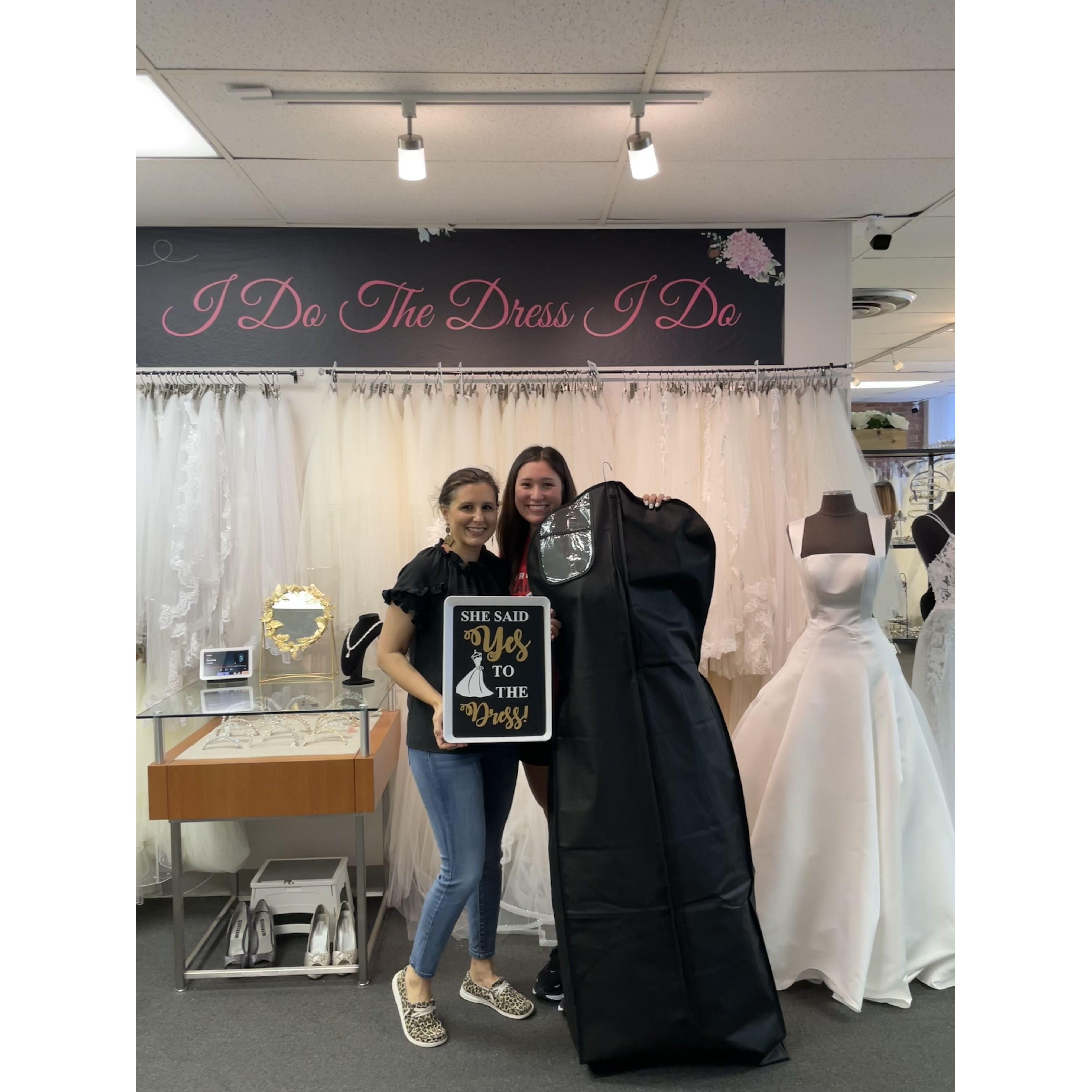 Rachel said "Yes" to the dress!