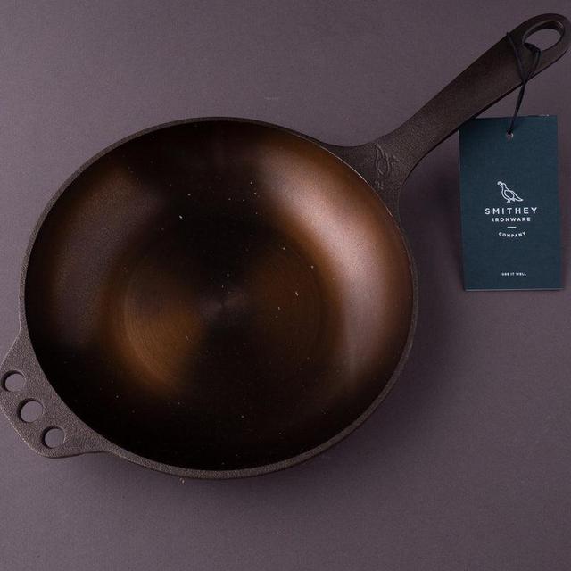 Smithey Ironware - Cast Iron - No. 8 Chef Skillet