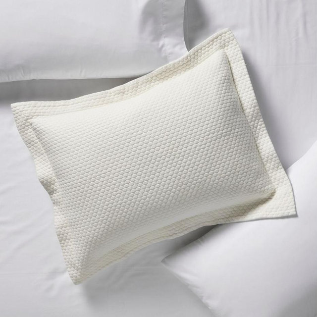 Organic Honeycomb Matelassé Sham
