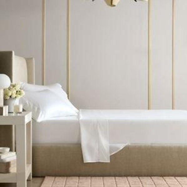 Sateen Sheet Set with Flat Sheet [color: White]