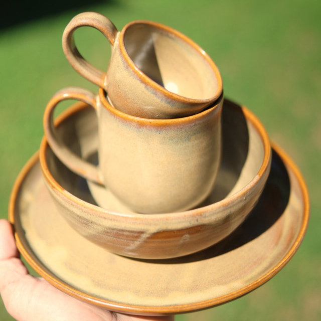 M.M. Pottery Co Dinnerware Set Fund
