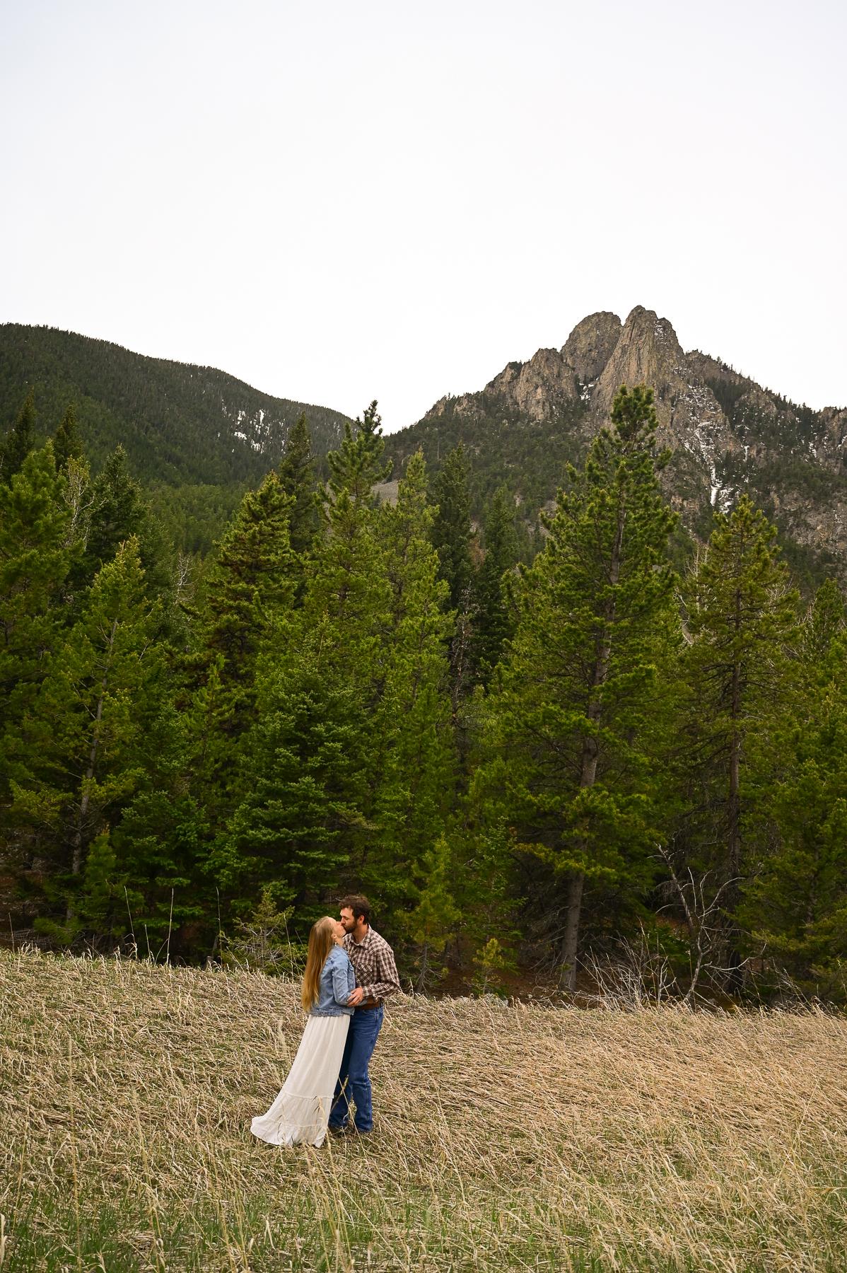 The Wedding Website of Lauren Larsen and Beau Browning