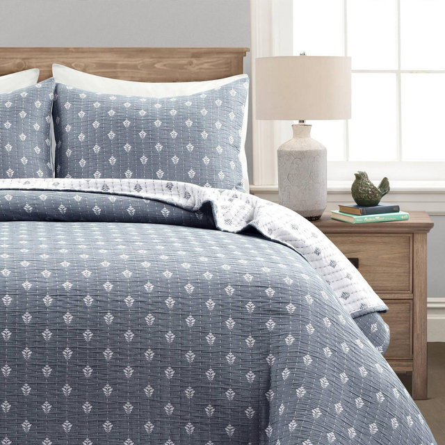 3pc Full/Queen Hygge Kantha Pick Stitch yarn Dyed Cotton Jacquard Quilt Navy/Off-White - Lush Décor