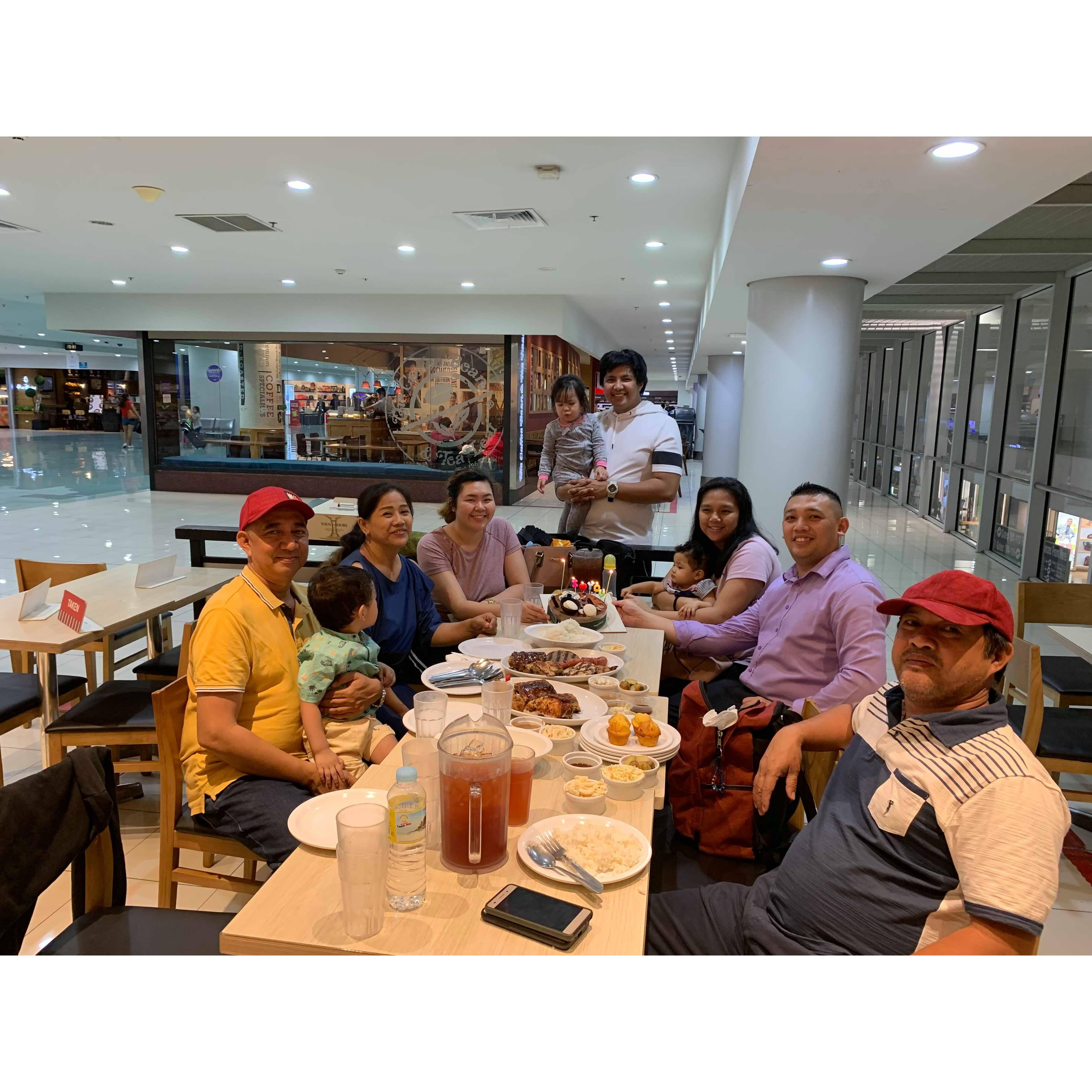 Hagardo Versosa after 17hrs flight plus waiting for daddy to arrive. Sakto birthday ni daddy Ivan dating naming 3. Aug.08.2019