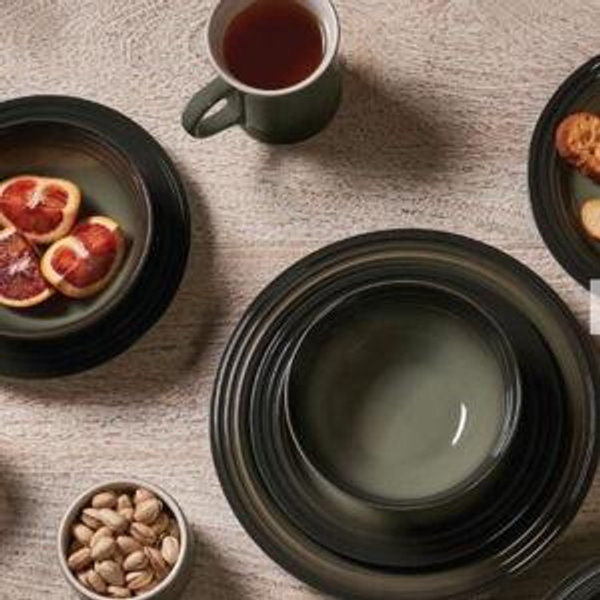 Vancouver 16-Piece Dinnerware Set - Color Thyme