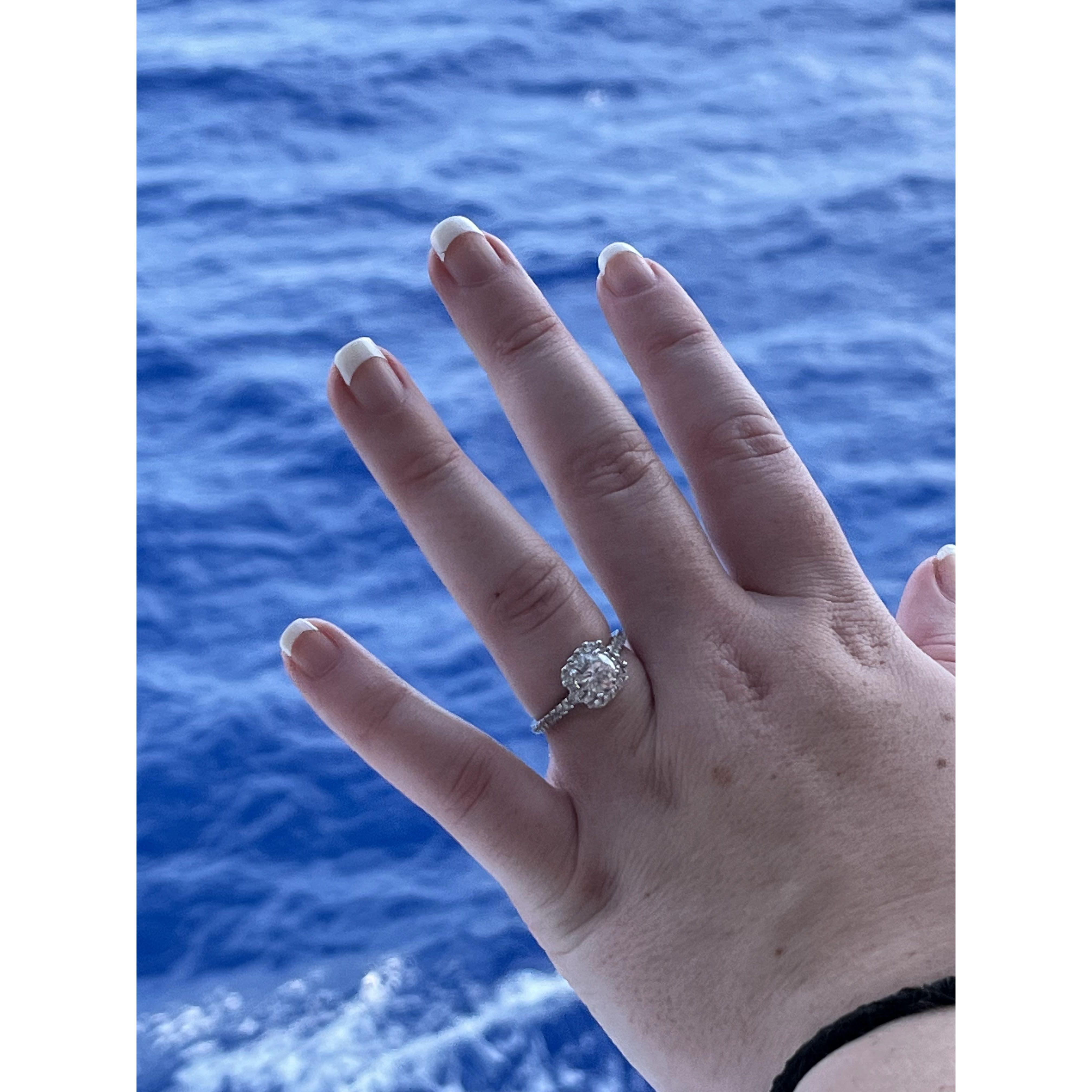 I SAID YESSS!!! the ring is sooo pretty
