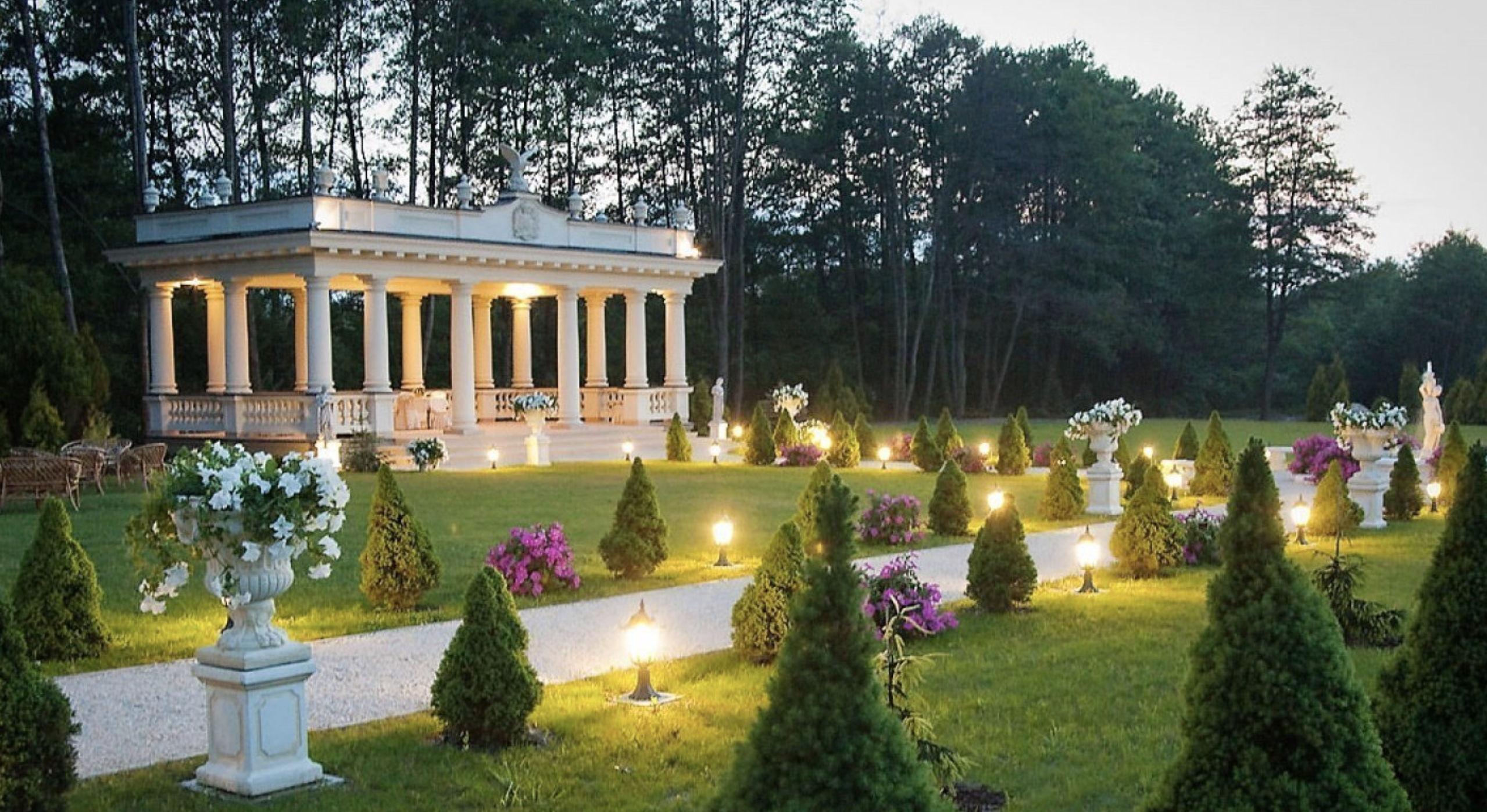 The Wedding Website of Mariusz Brulinski and Carolyn Pawlik
