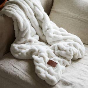 Comfrt Dreamer Blanket - Frost Size Large