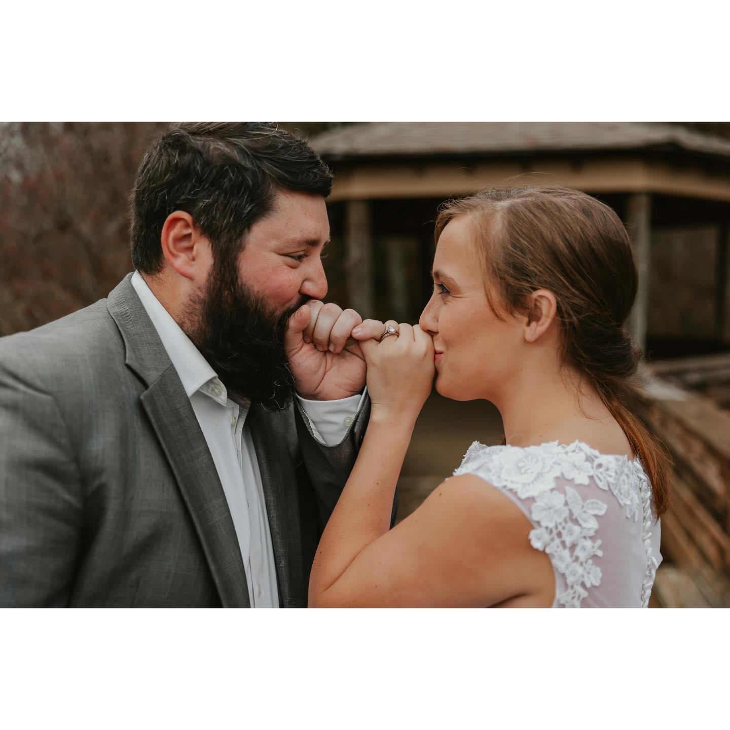The Wedding Website of Emily Armstrong and Chase Lambert