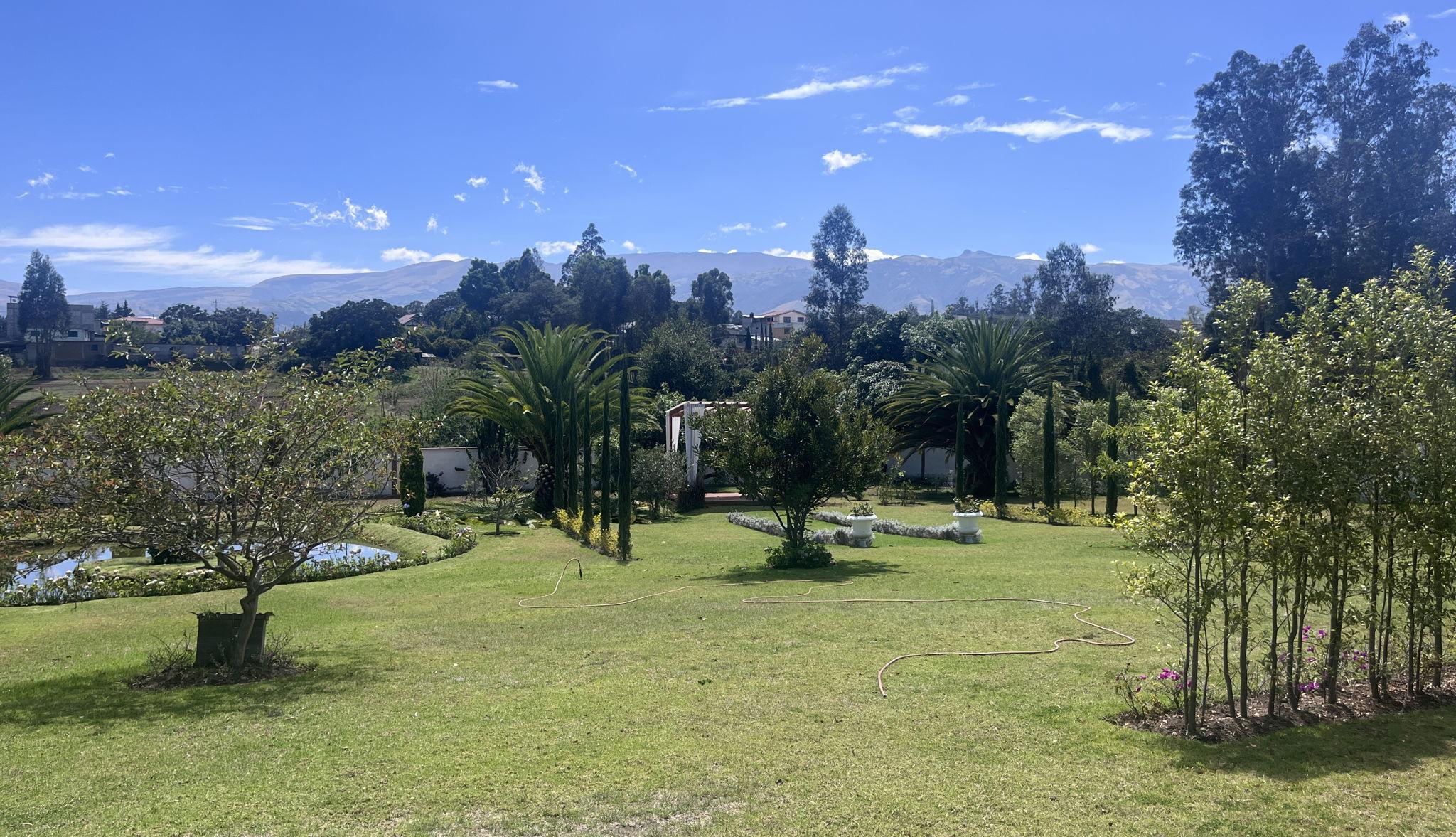 The Wedding Website of Abigail McEntire and Rossvan Flores