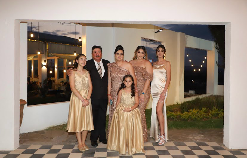 The Wedding Website of Alfredo Castellanos and Yolanda Castellanos