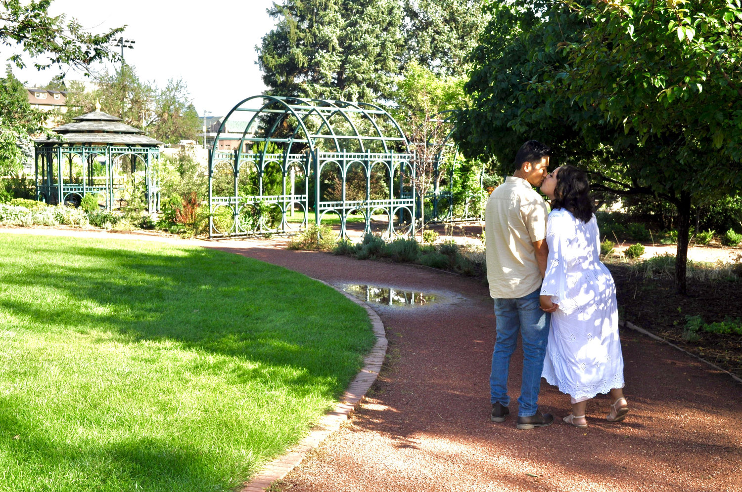 The Wedding Website of Taylor Trujillo and Brian Robinson