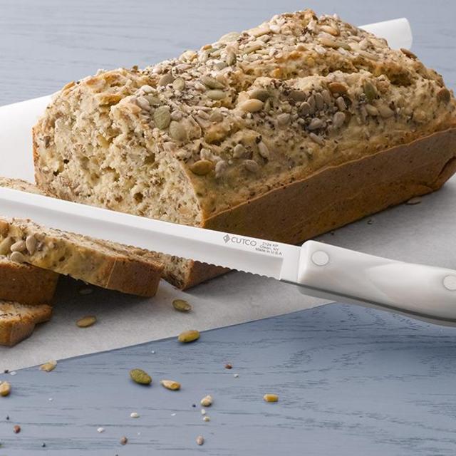 7-3/4" Petite Slicer with Classic Black Handle