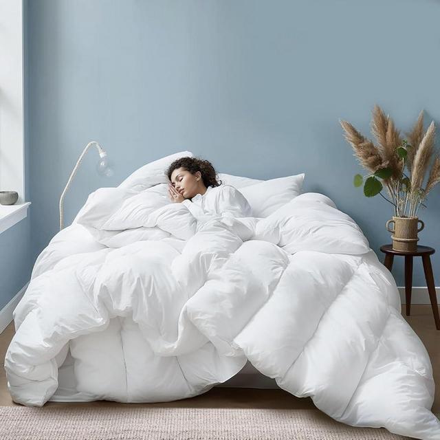 Bella Sonni® Down Comforter Extra Fluffy | Luxury Summer Weight Duck Down Duvet Insert | 750 Fill Power | Hotel Collection | Solid White (Summer King - 106x90 in.)