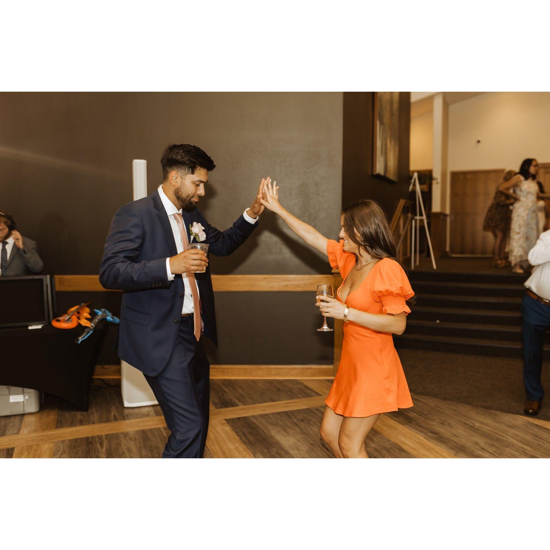 Wedding dancin'