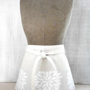 Half Apron - Grey With Pockets and Flowers
