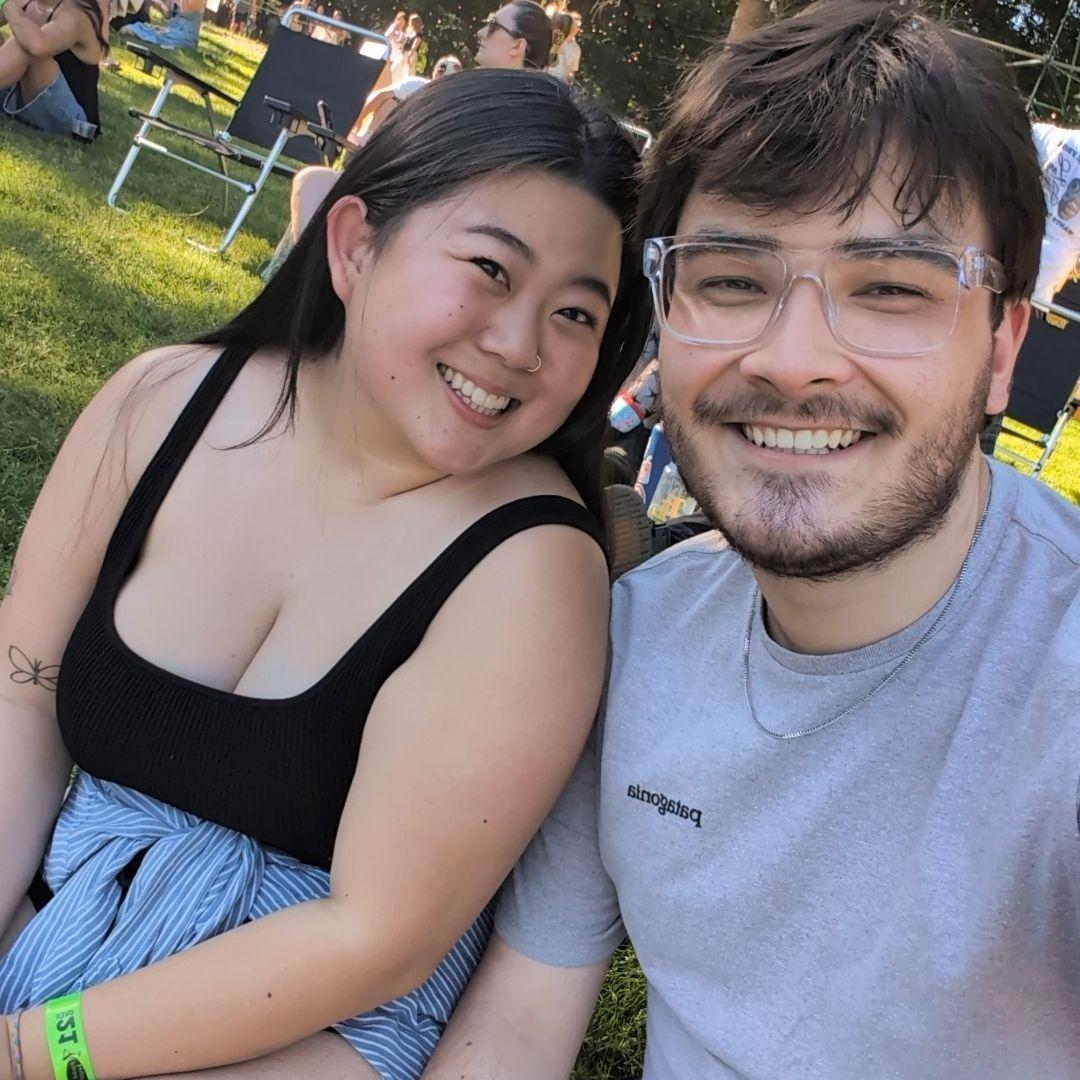 Peach Pit concert!