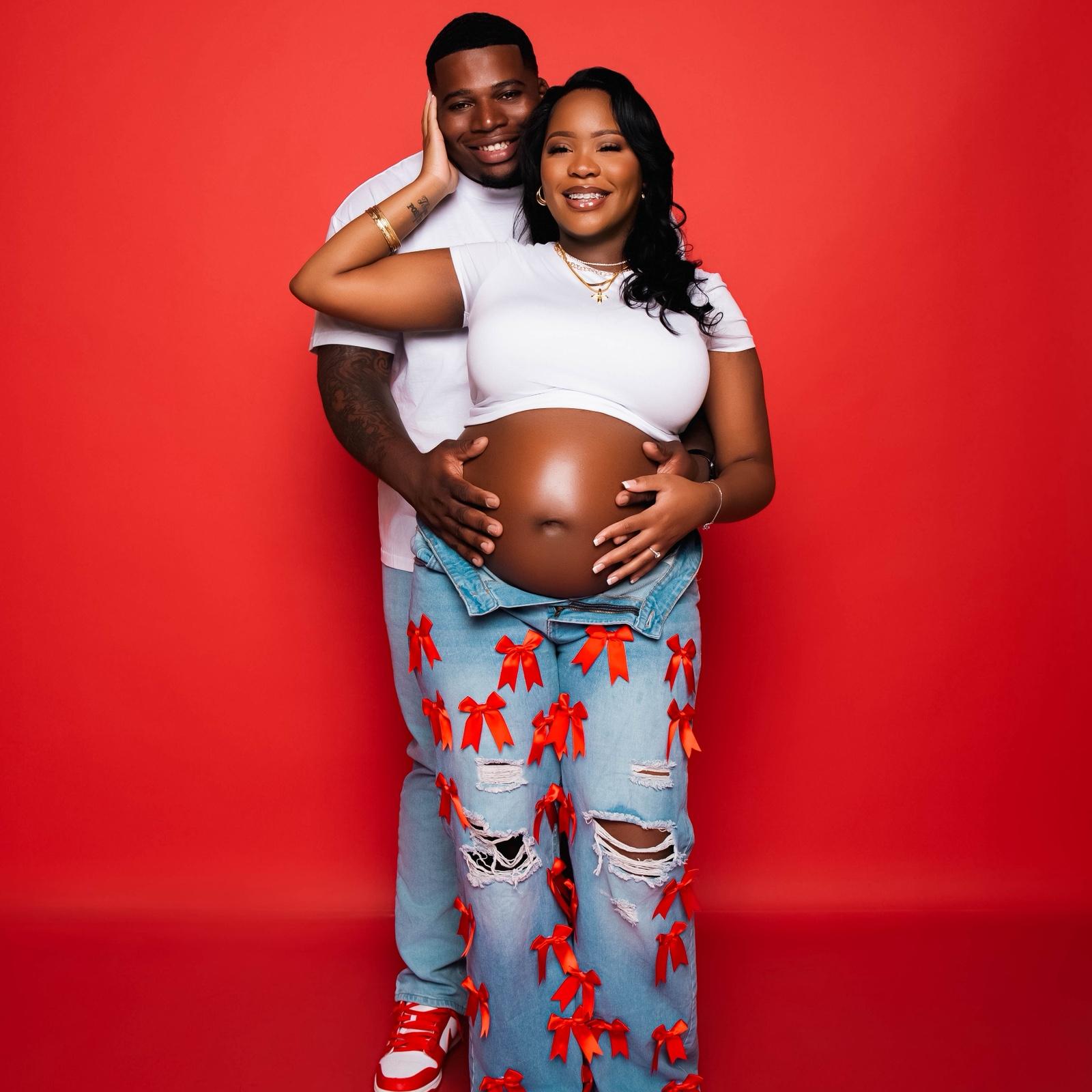 Maternity photos 🥹