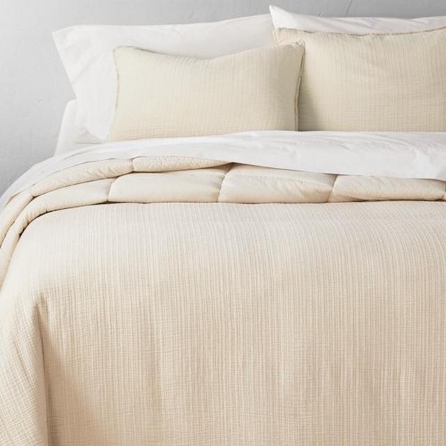 Textured Chambray Cotton Comforter & Sham Set - Casaluna (Natural- King/California King)