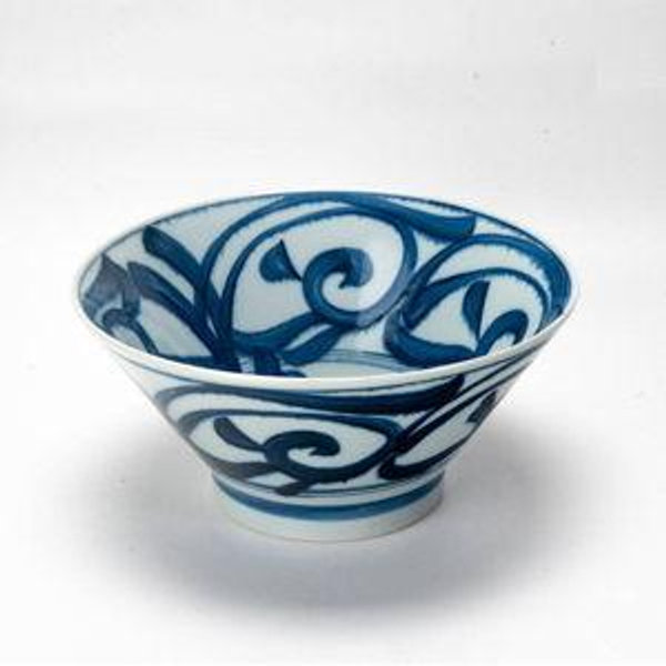 Arabesque Aisoumon 38oz 7.5"Dia x 3.75"H Porcelain Ramen Bowl JP (4/32)