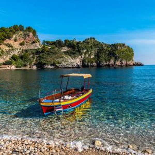 Private Cruise Around Isola Bella During Our Honeymoon