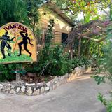 Ivan's Bar at Catcha Falling Star