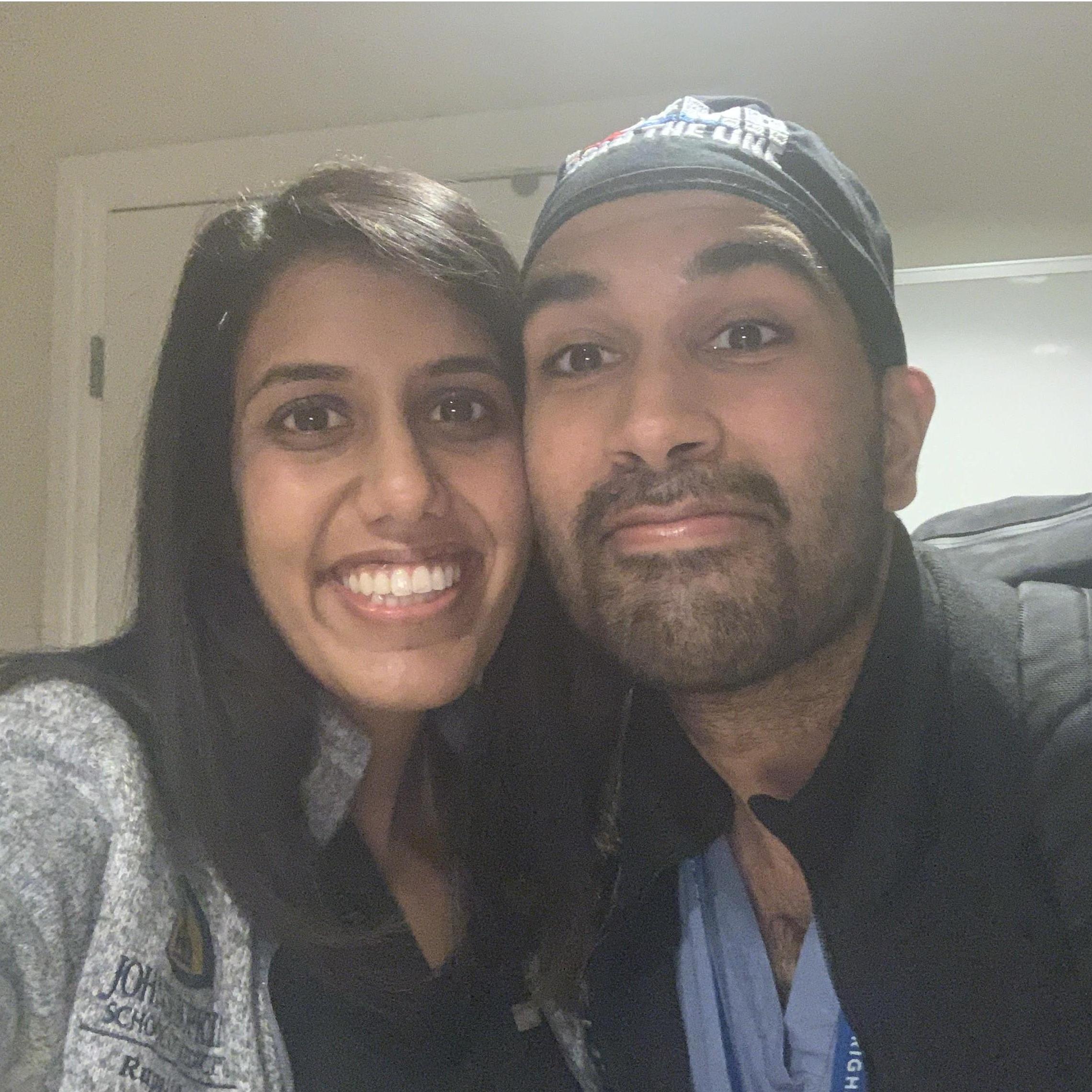 A quick selfie before our shifts at the hospital!