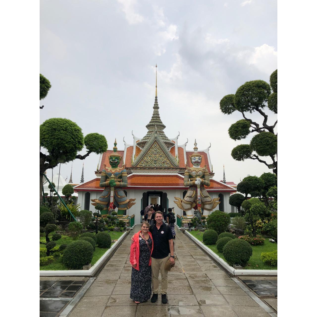 Thailand! Temple hopping :)