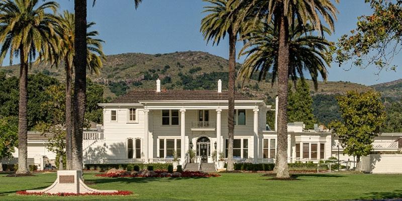 The Wedding Website of Ashley Villa and Drew Curto
