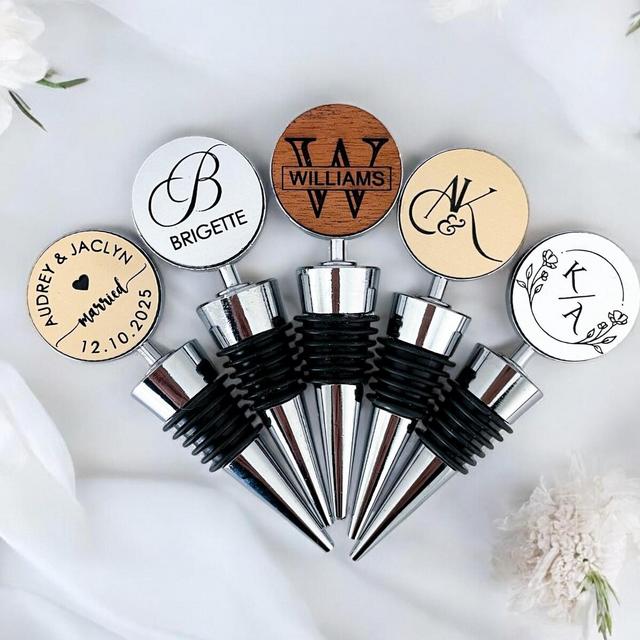 personalized wine stopper wedding gift for couple, custom wine bottle stopper, engagement gift, newlywed gift, anniversary gifts for him
