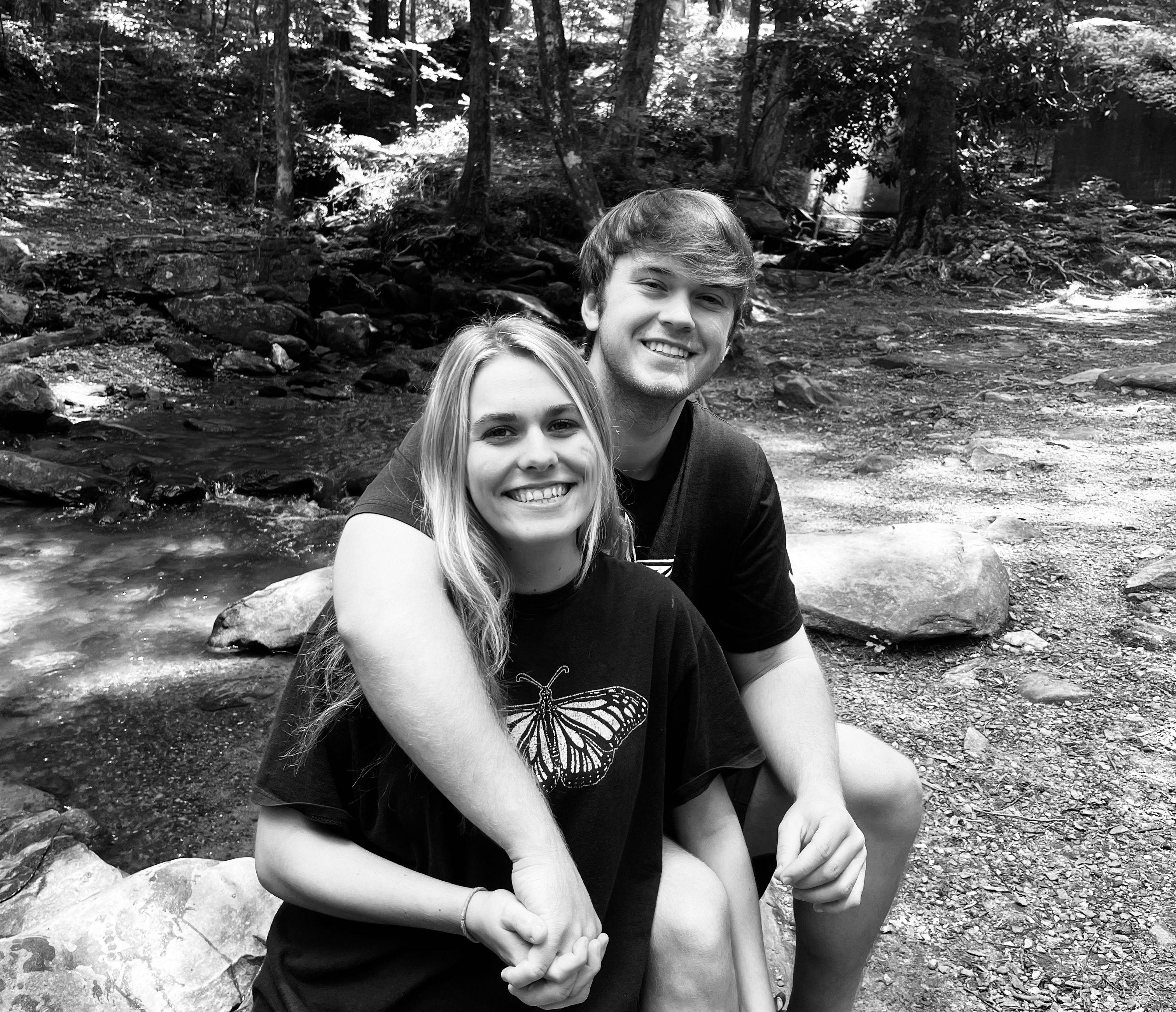 The Wedding Website of Lindsey Lehman and Connor Berning