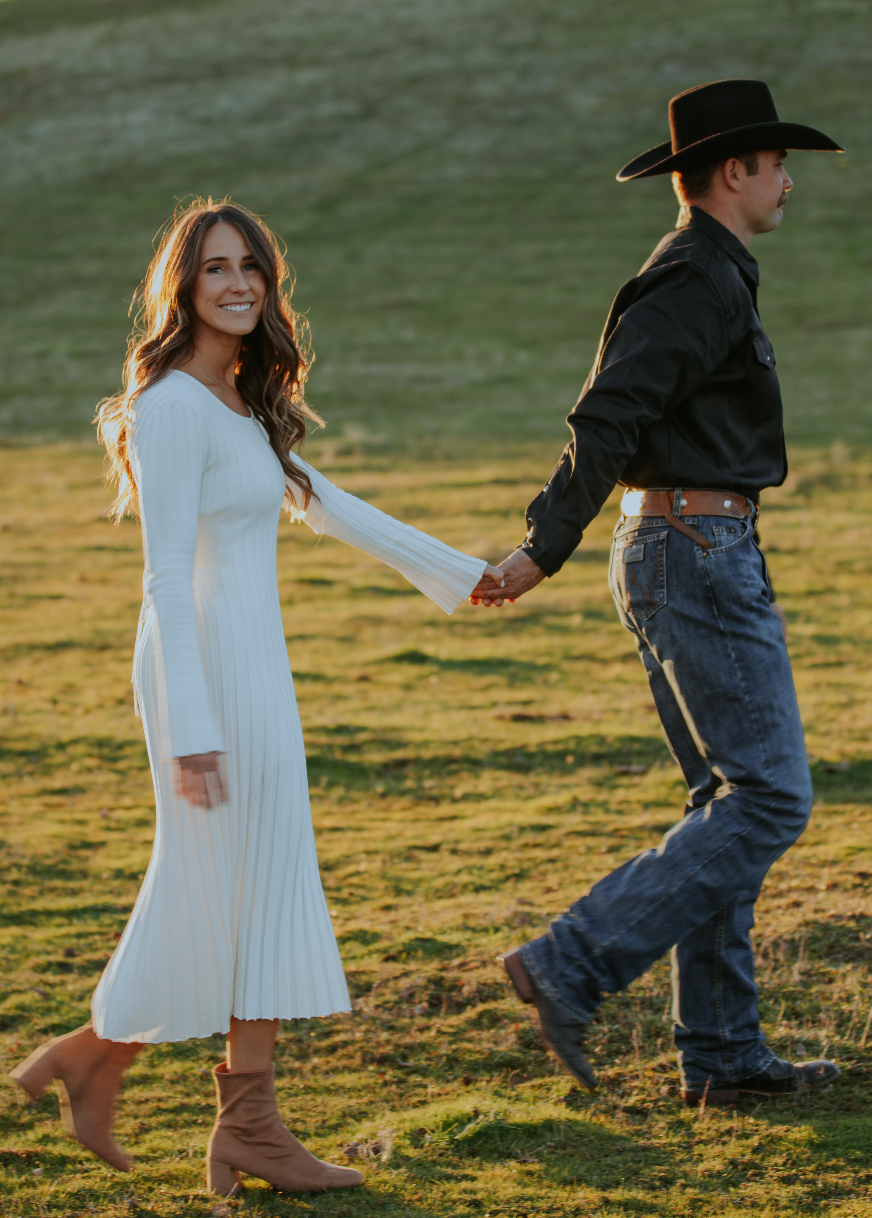 The Wedding Website of Taylor Pinnell and Ben Urricelqui