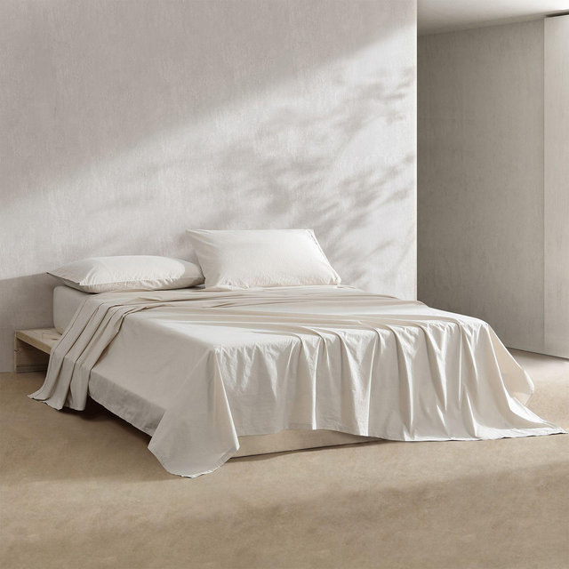 Calvin Klein Solid Washed Cotton Percale 4 Piece Sheet Set, Queen