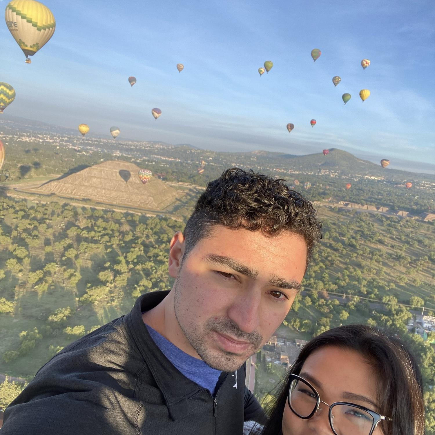Recommended activity in Mexico City !!!
Teotihuacan Pyramids and Hot air balloon ride