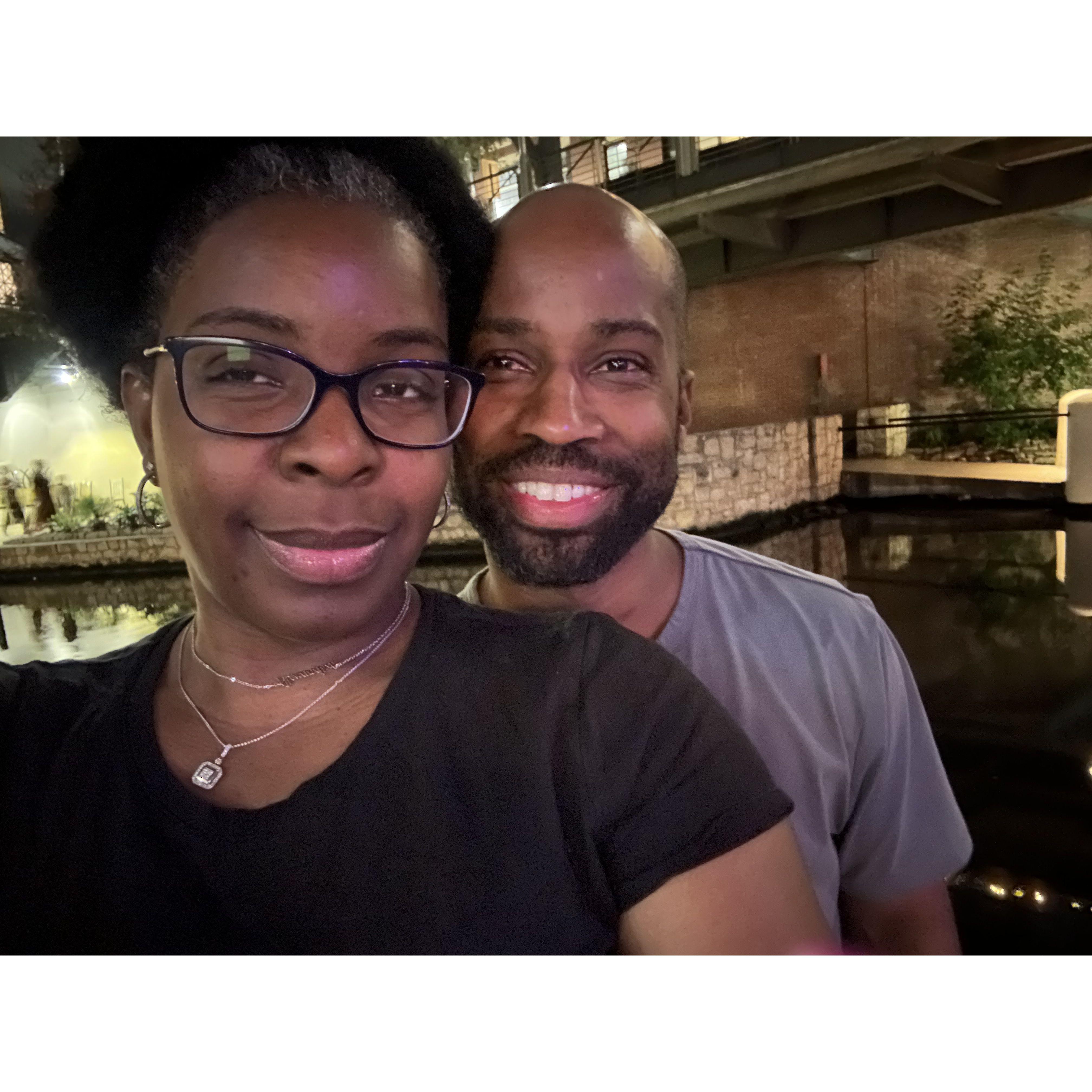 Late-night laughs and good vibes — nothing better than sharing joy side by side.
#TogetherInLaughter