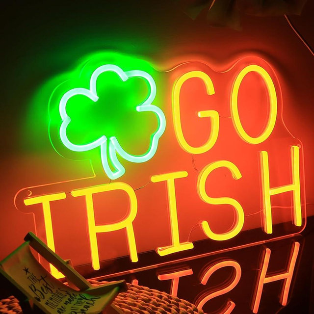 Acrossoce Football University Neon Sign Go Football IIrish Neon Sign for Wall Decor, Sports Theme Game Room Man Cave Bedroom Home Bar Decoration, USB Powered Neon Gift for Fans
