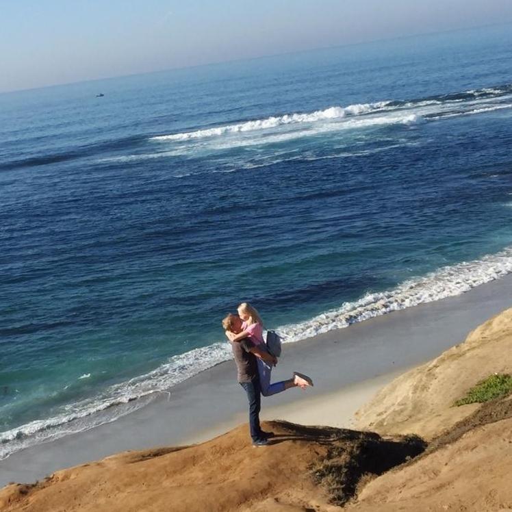 San Diego, Dec'17.
Season 4 Finale.
Soaking in some rays along the Pacific Coast line. Brett sharing his love of San Diego with his chosen one.
