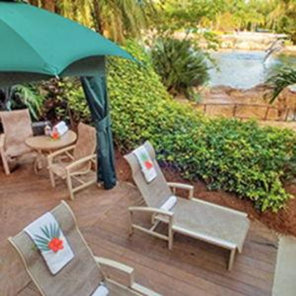 Honeymoon - Private Cabana