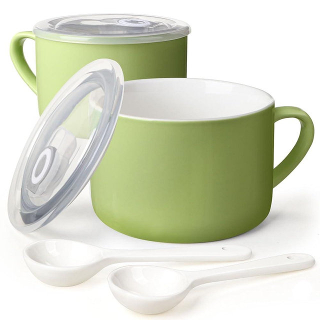 Wareland Soup Bowls with Handles & Spoons, 30oz Ceramic Ramen Bowl with Lid, Large Soup Mugs/Cups for Instant Noodle, Big Cereal Bowls for Oatmeal, Soup Containers with Lids, Set of 2, Grass Green