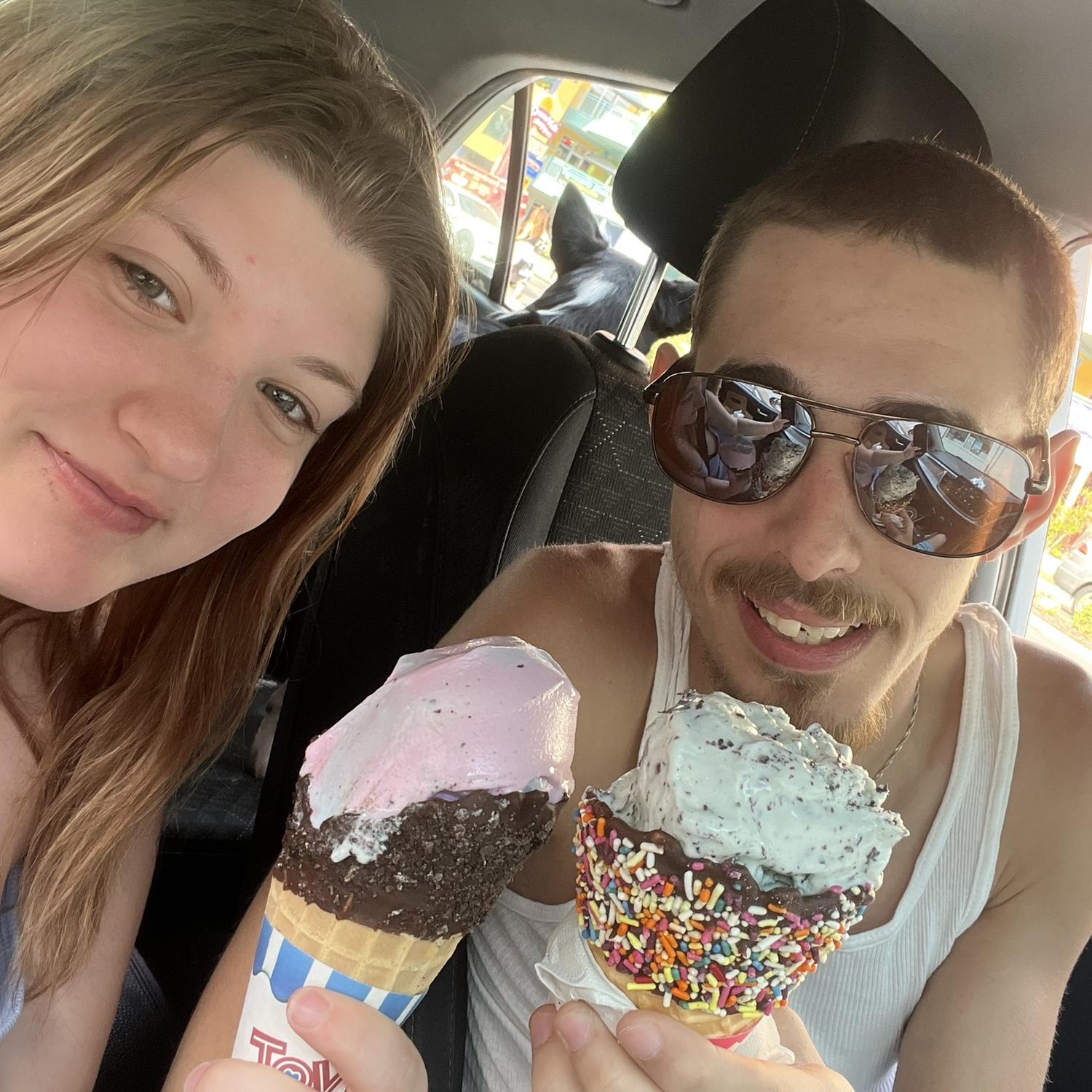 First vacation to Florida and had to grab some ice cream even got Roxie some!!!
