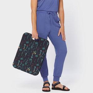 Duluth Trading Company Comfort Pad