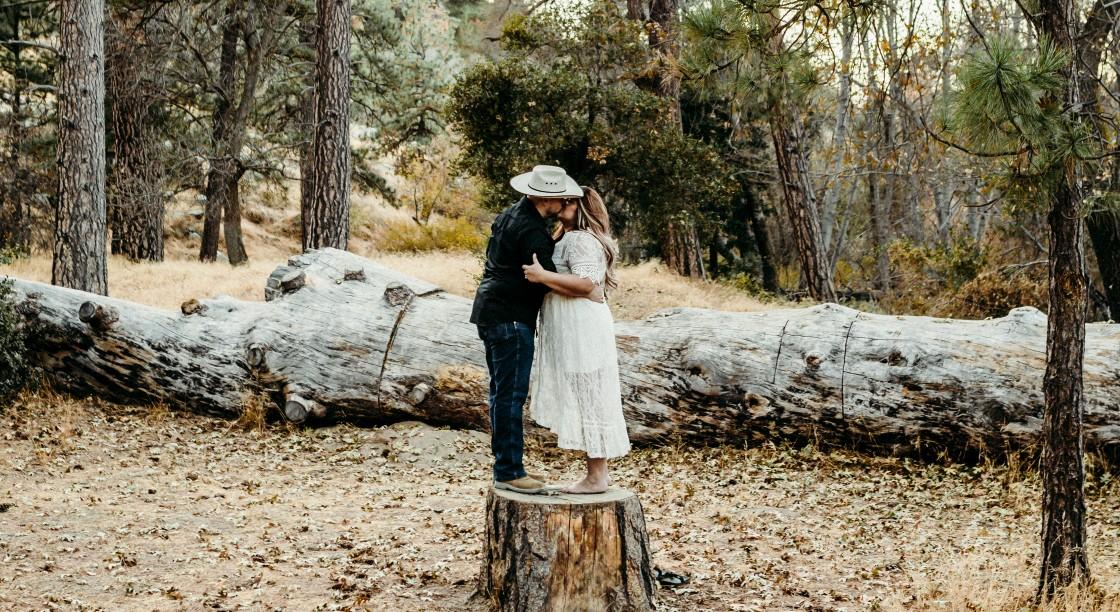 The Wedding Website of Veronica Espinosa and Lucas VanMetre