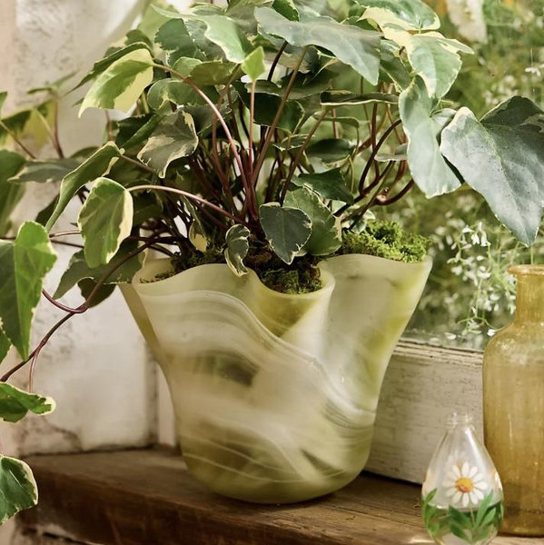 Marbled Glass Ruffle Planter