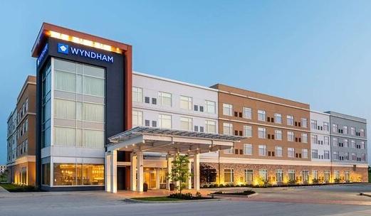 The Wedding Website of Lia Davis and Tyler Pritt