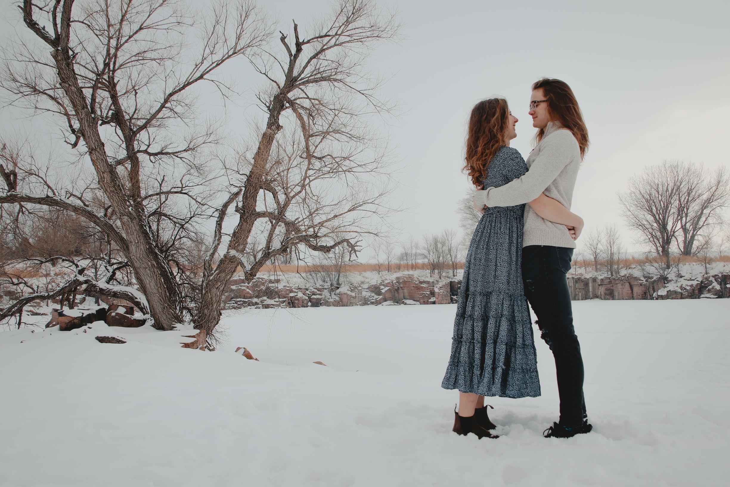 The Wedding Website of Paje Ewest and Timothy Douglas
