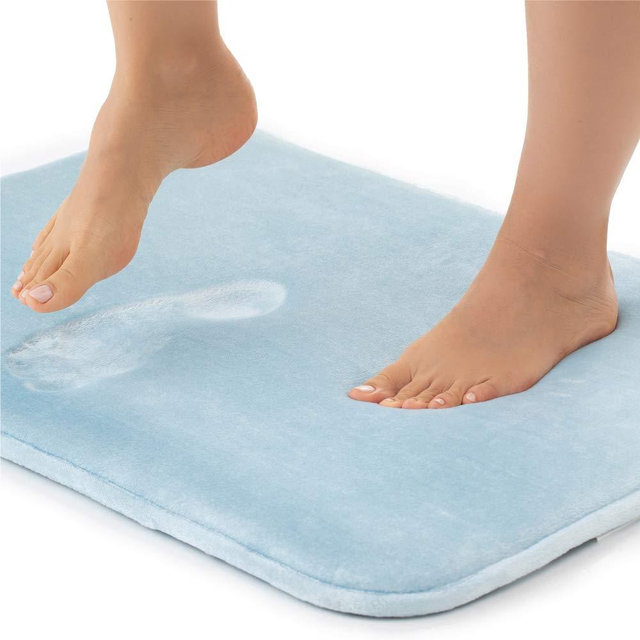 Gorilla Grip Thick Memory Foam Bath Rug, Soft Absorbent Luxury Mats, Plush Velvet Topside, Machine Wash Rugs, Microfiber Dries Quickly, Cushioned Bathroom Mat for Bathtub, Shower, 24x17, Light Blue